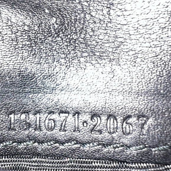 Gucci Supreme Black Leather Wallet - Picture 4 of 16